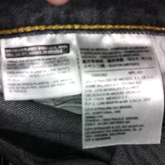 Levi's - Picture 4 of 5